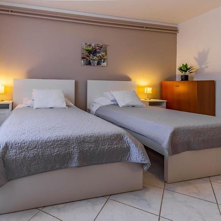 Apartment Mar بيشكانا أوفالا المظهر الخارجي الصورة